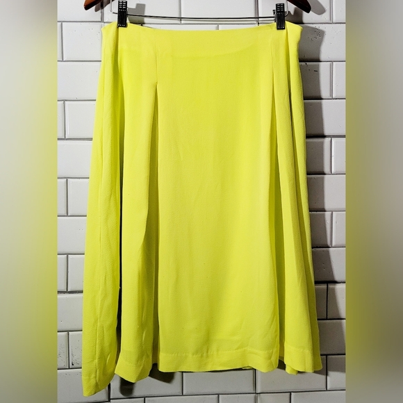 Cato Ladies Neon Yellow A-Line Skirt Lined Rear Zip Midi Length Front PleatsSiz - Picture 1 of 5